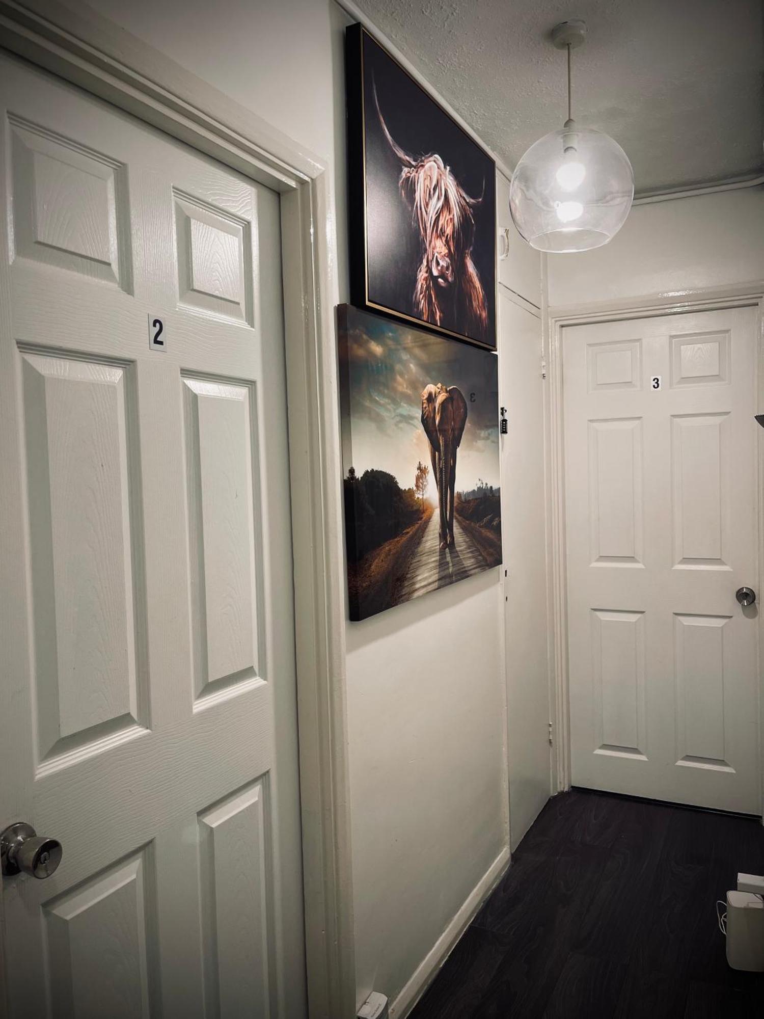 Appartement R3 Superking Sized Bed & 75" Tv On The Wall In Clapham à Londres Extérieur photo